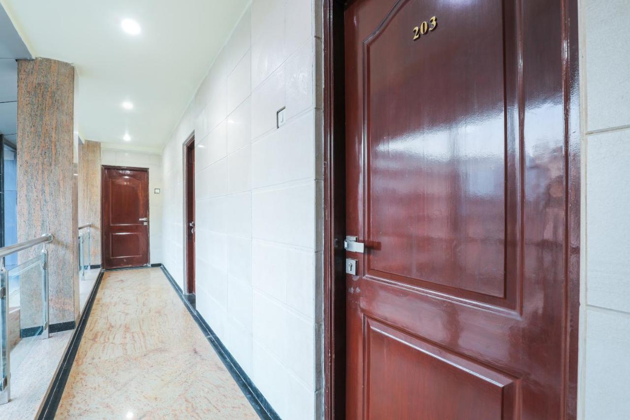 Oyo 63283 Shakti Palace Hotel Boma ภายนอก รูปภาพ